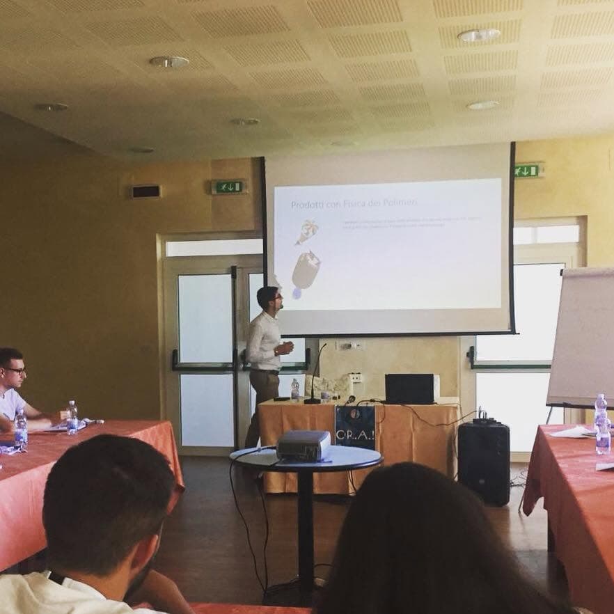Fisica, catene e percorsi casuali: applicazioni alla vita di tutti i giorni
